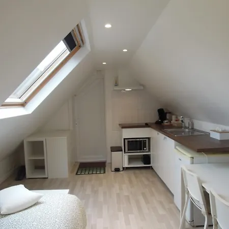 Sous Un Toit Perche Πανσιόν 3*